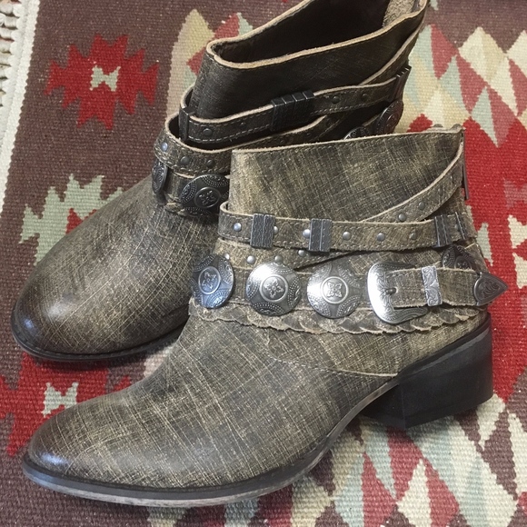 naughty monkey Shoes - Naughty Monkey Anchorage Conchos Bootie NWT